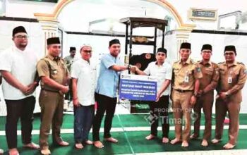 PT Timah dan Pemkab Belitung Salurkan Paket Sembako bagi Warga di Bulan