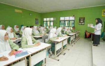 Program Beasiswa PT Timah di SMAN 1 Pemali Diserbu Pendaftar, 100 Pelajar Sudah Mendaftar