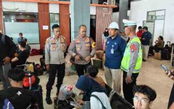 Kapolres Bangka Barat Pastikan Arus Balik Lancar, Pemudik Diminta Manfaatkan Pos Pelayanan