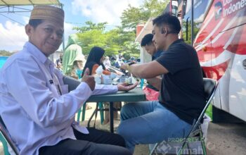 Mobil Sehat PT TIMAH Layani Pengobatan Gratis Warga di Wisata Bozeem Teluk Rubiah