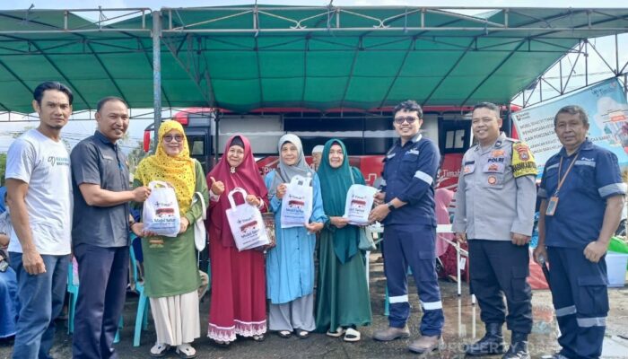 Warga Mentok Antusias Manfaatkan Layanan Mobil Sehat PT TIMAH