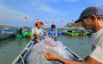 PT TIMAH Perkuat Dukungan untuk Nelayan, dari Alat Tangkap hingga Infrastruktur Pesisir