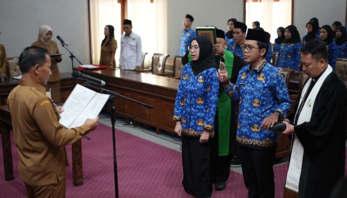 Plt Bupati Tulungagung Lantik 74 Pejabat Fungsional, Tekankan Profesionalitas ASN